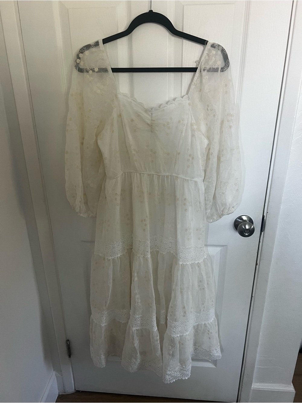Ivory Lace Tiered Midi Dress with Puff Sleeves